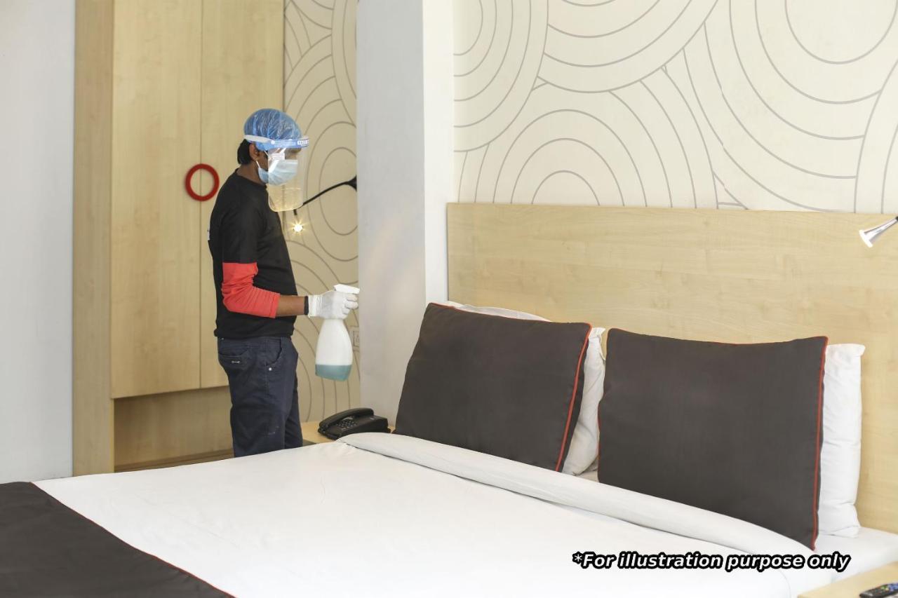Collection O Hotel Mint Indore Bagian luar foto